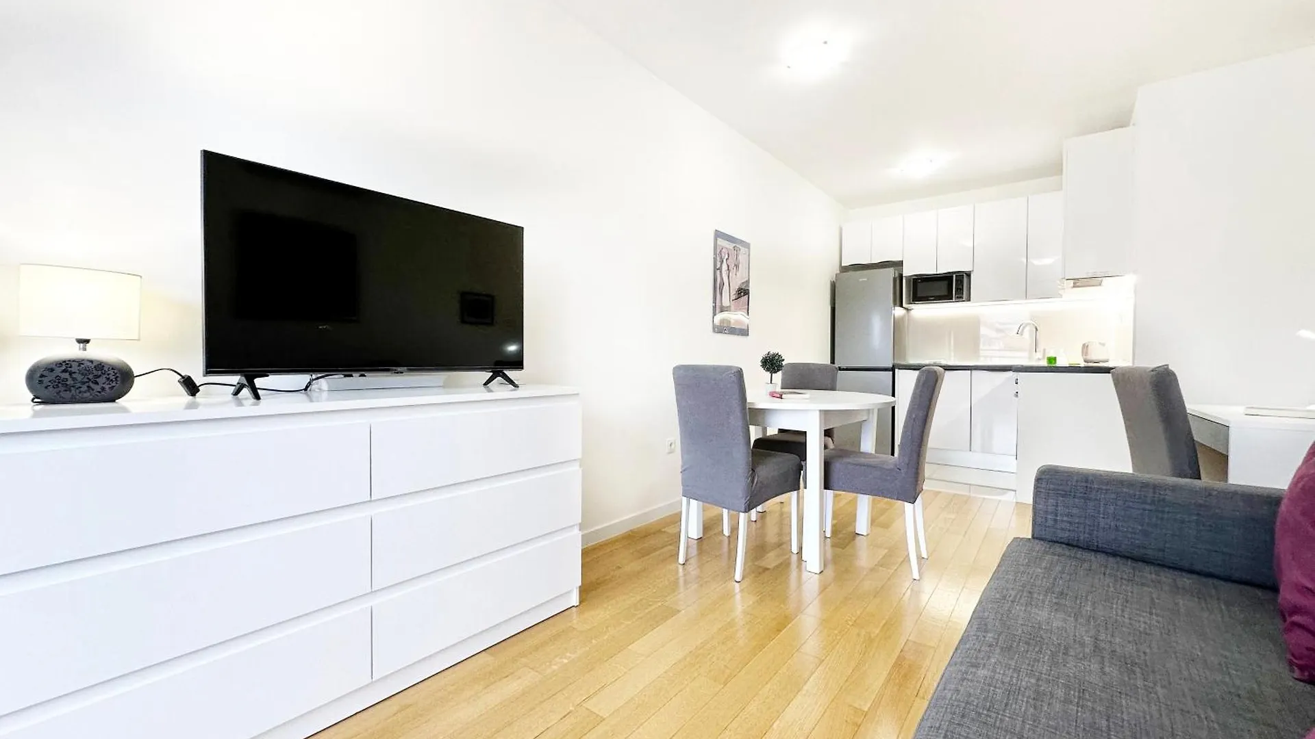 S'Akvarel 2 & 3 - Private Garage Apartment Split