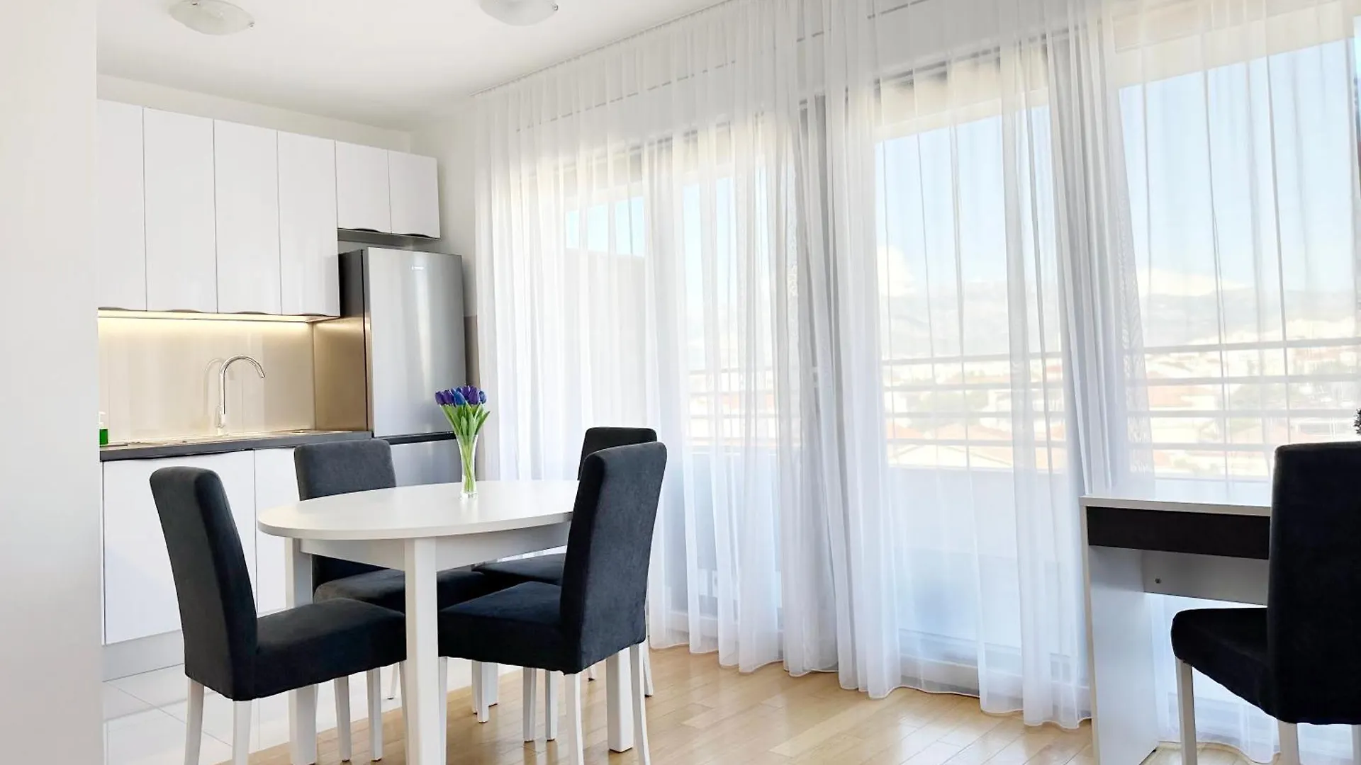 S'Akvarel 2 & 3 - Private Garage Apartment Split